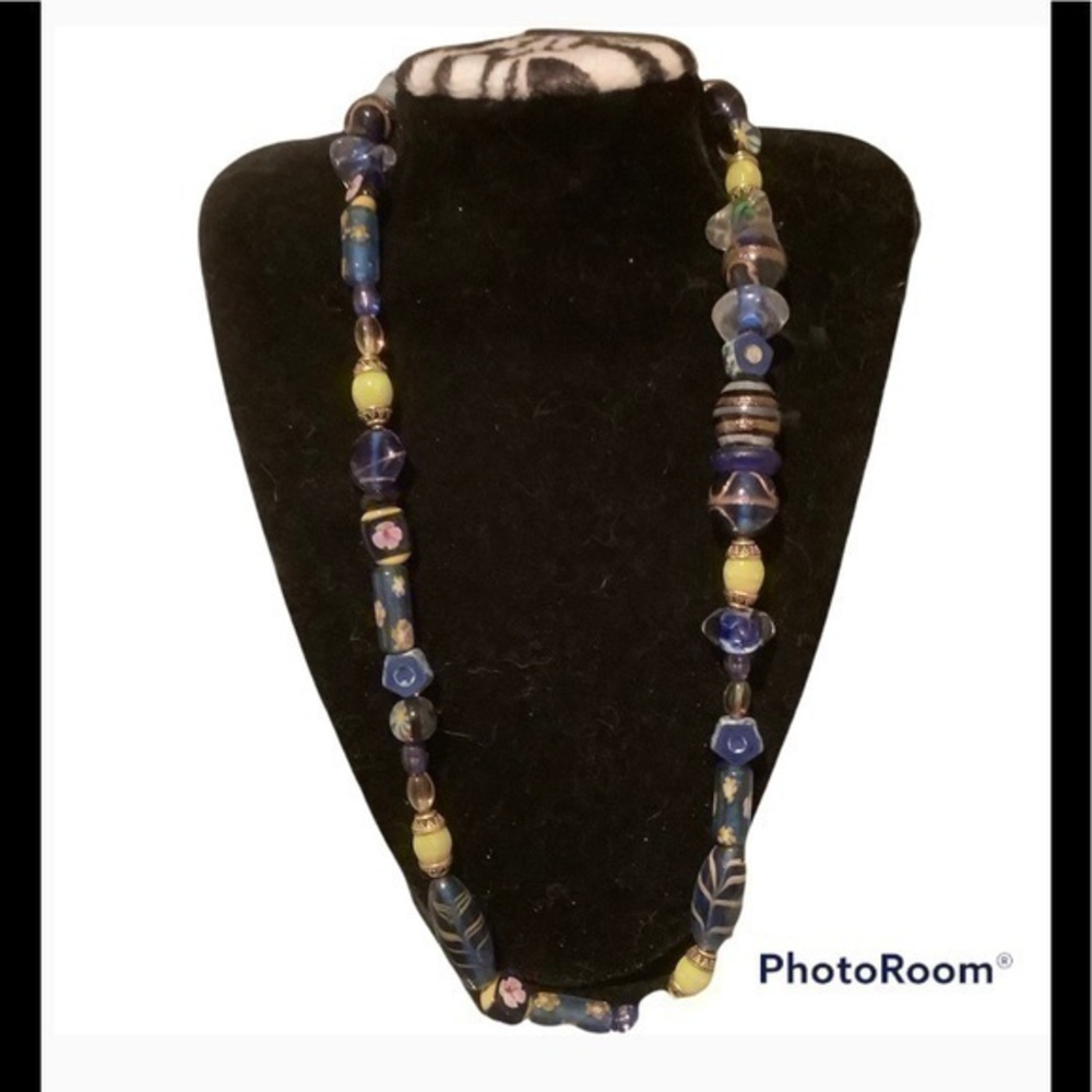 Vintage 18 inch handmade bead necklace